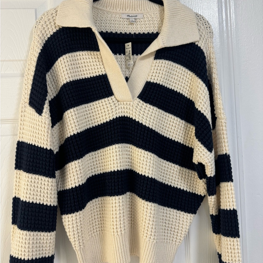 NWT Madewell Navy and Cream Waffle Knit V-Neck Sweater